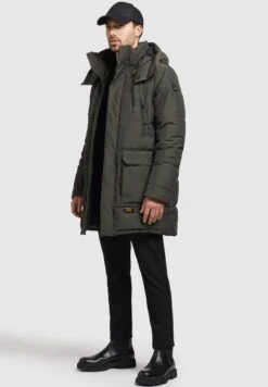 Khujo VIVAS - Wintermantel - Dunkeloliv -Khujo Verkaufsgeschäft 00d25e28b757428b8abcd145bd8d2fd0