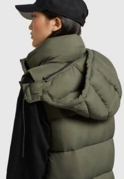 Khujo TOURIN MATT - Weste - Khaki Grün -Khujo Verkaufsgeschäft 19ca8f5779884b48a0fe761fd3e5303c