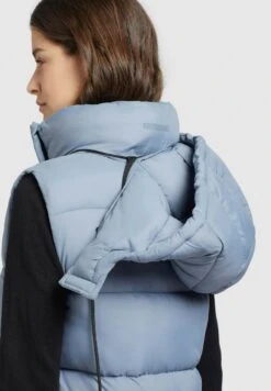 Khujo EDEN MATT - Weste - Hellblau -Khujo Verkaufsgeschäft d6dd8ff6fb9d43b9b2aa81d4ea8fe184