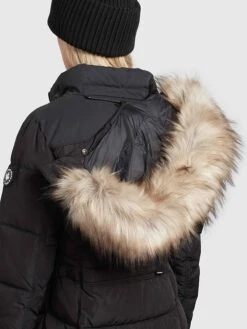 Khujo Winterjacke "Amaray 2" In Schwarz -Khujo Verkaufsgeschäft khujo winterjacke amaray 2 in schwarz 7